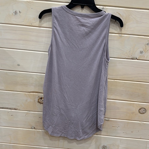 Women’s Size Large tank top. Knot can be untied. - Picture 4 of 5